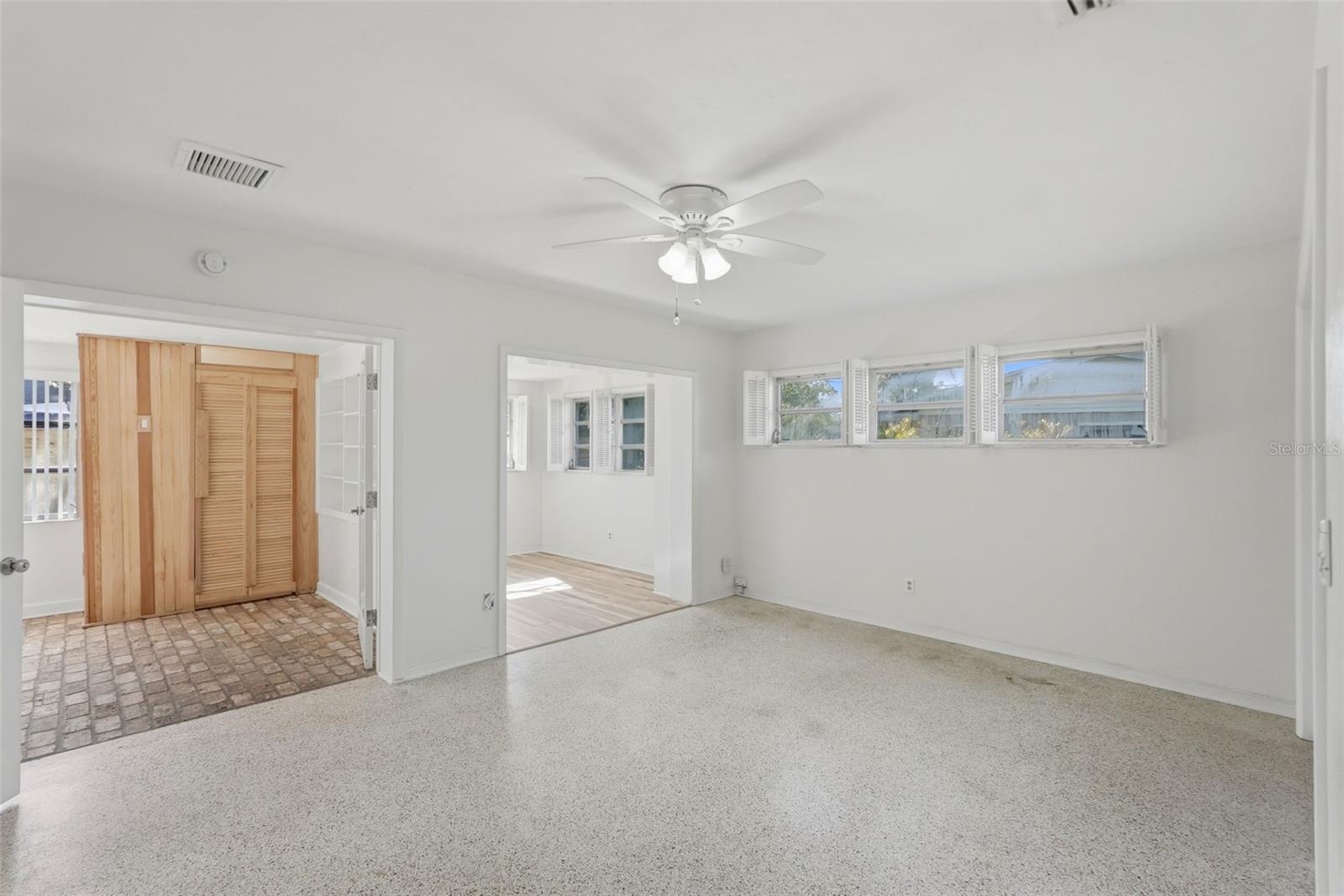 3391 WALNUT ST NE, ST PETERSBURG, FL, 33704