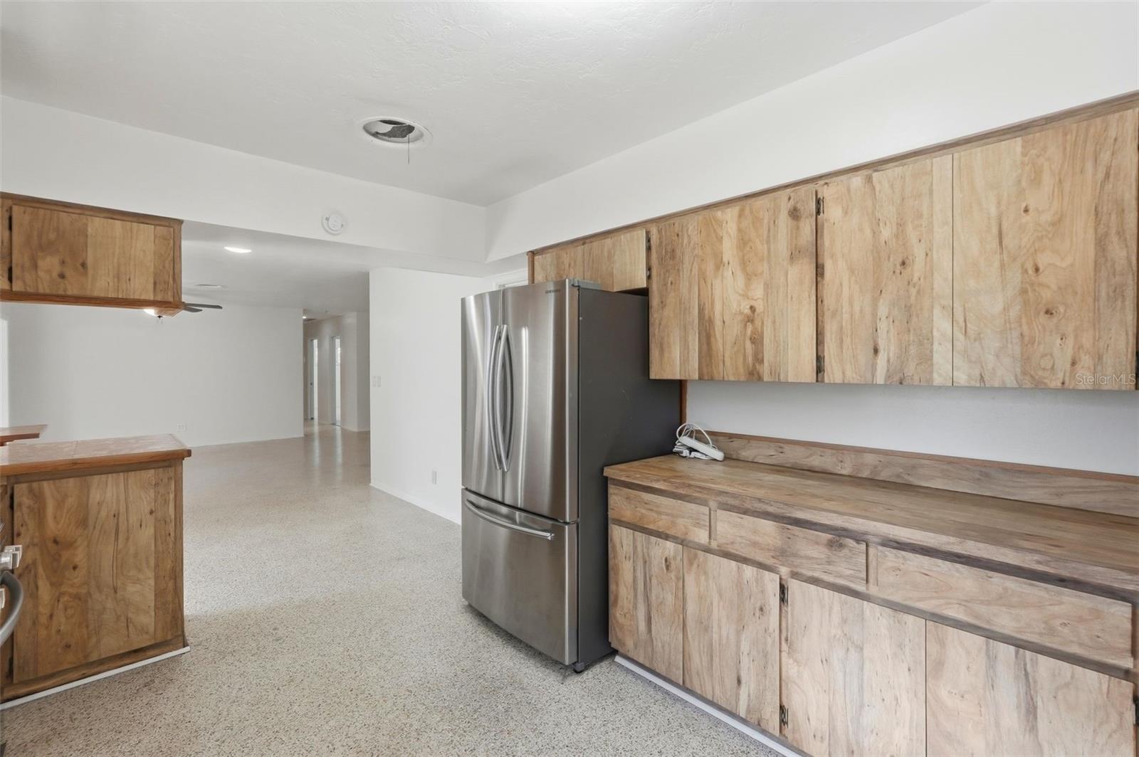 3391 WALNUT ST NE, ST PETERSBURG, FL, 33704