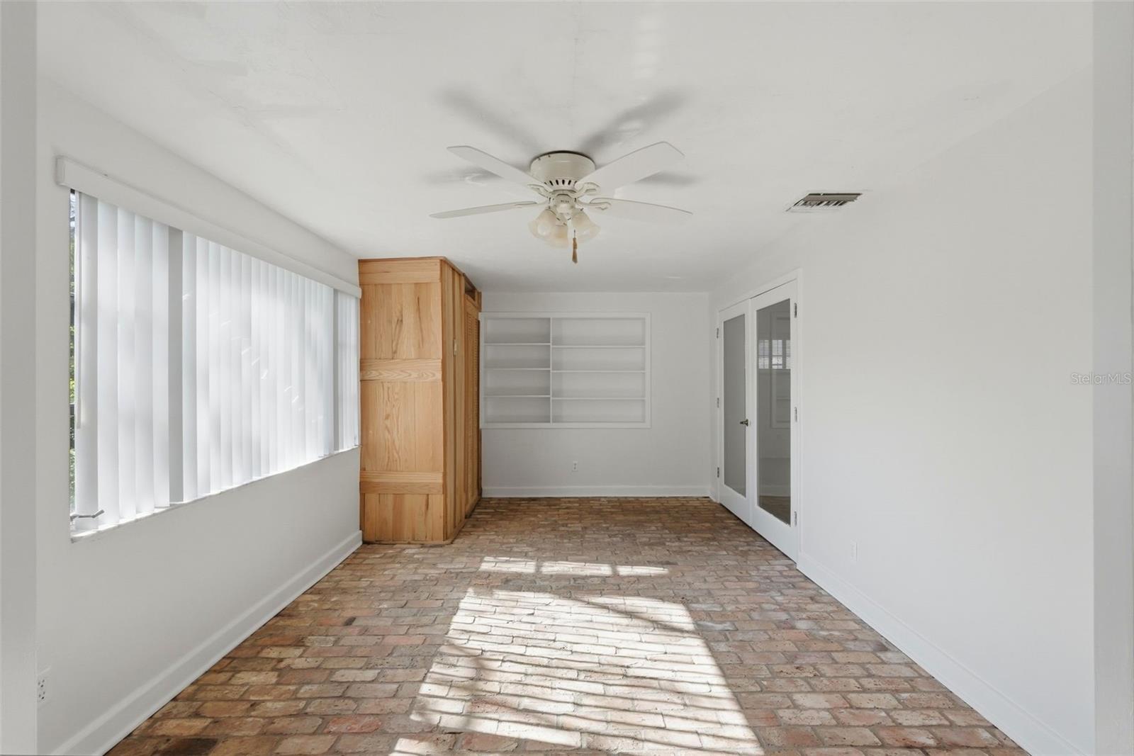 3391 WALNUT ST NE, ST PETERSBURG, FL, 33704
