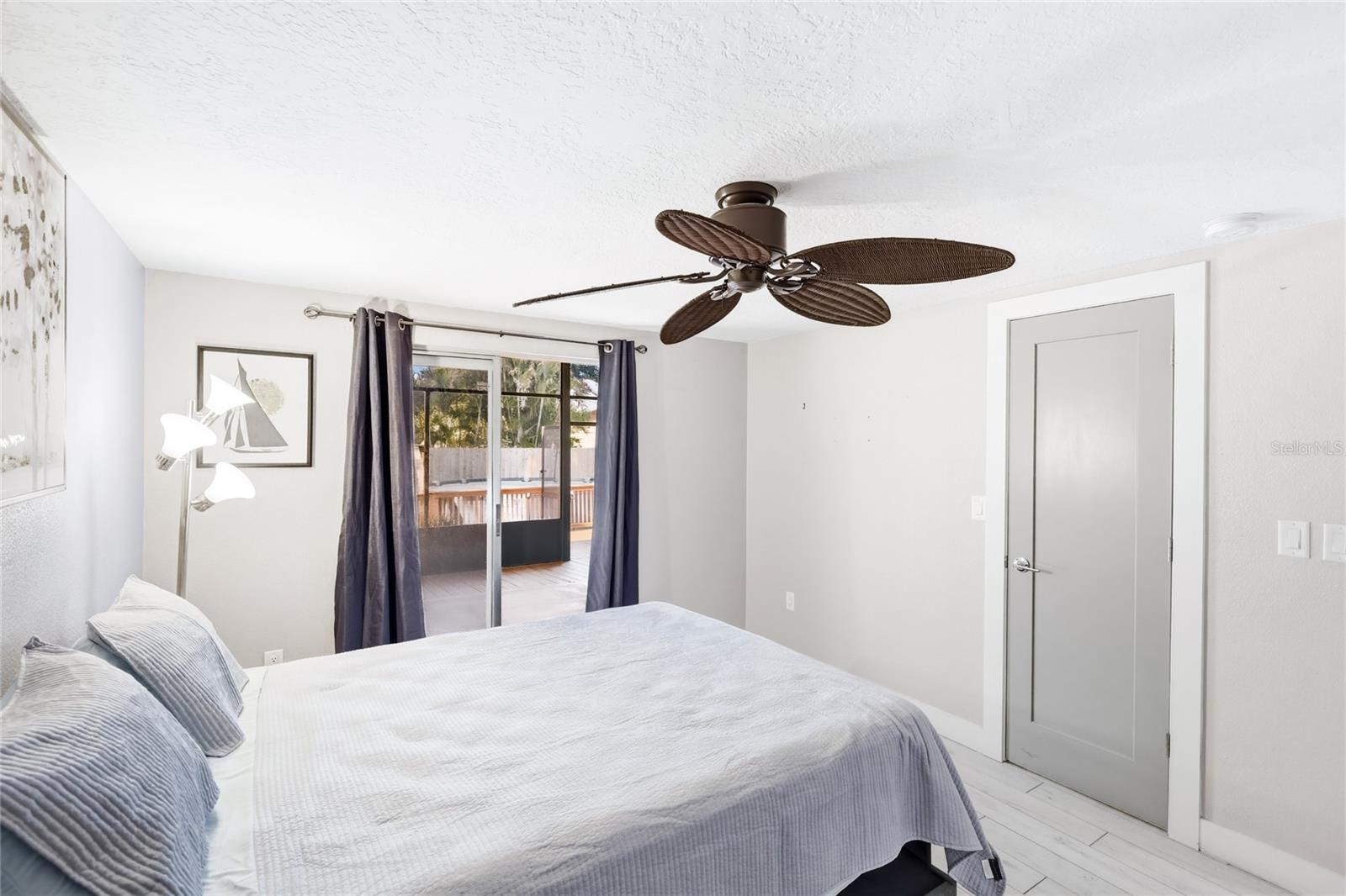 5320 MOELLER AVE, SARASOTA, FL, 34233