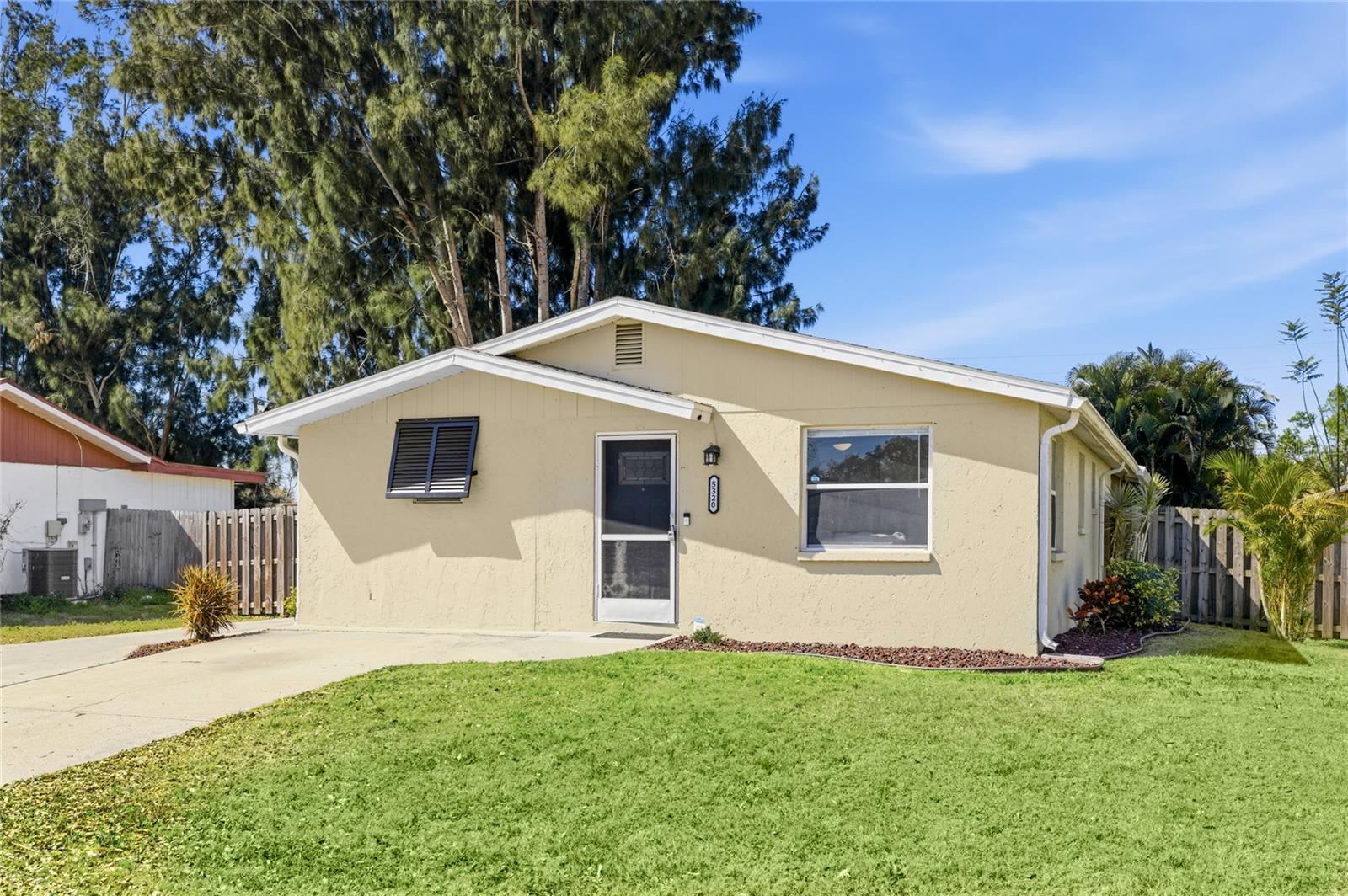 5320 MOELLER AVE, SARASOTA, FL, 34233