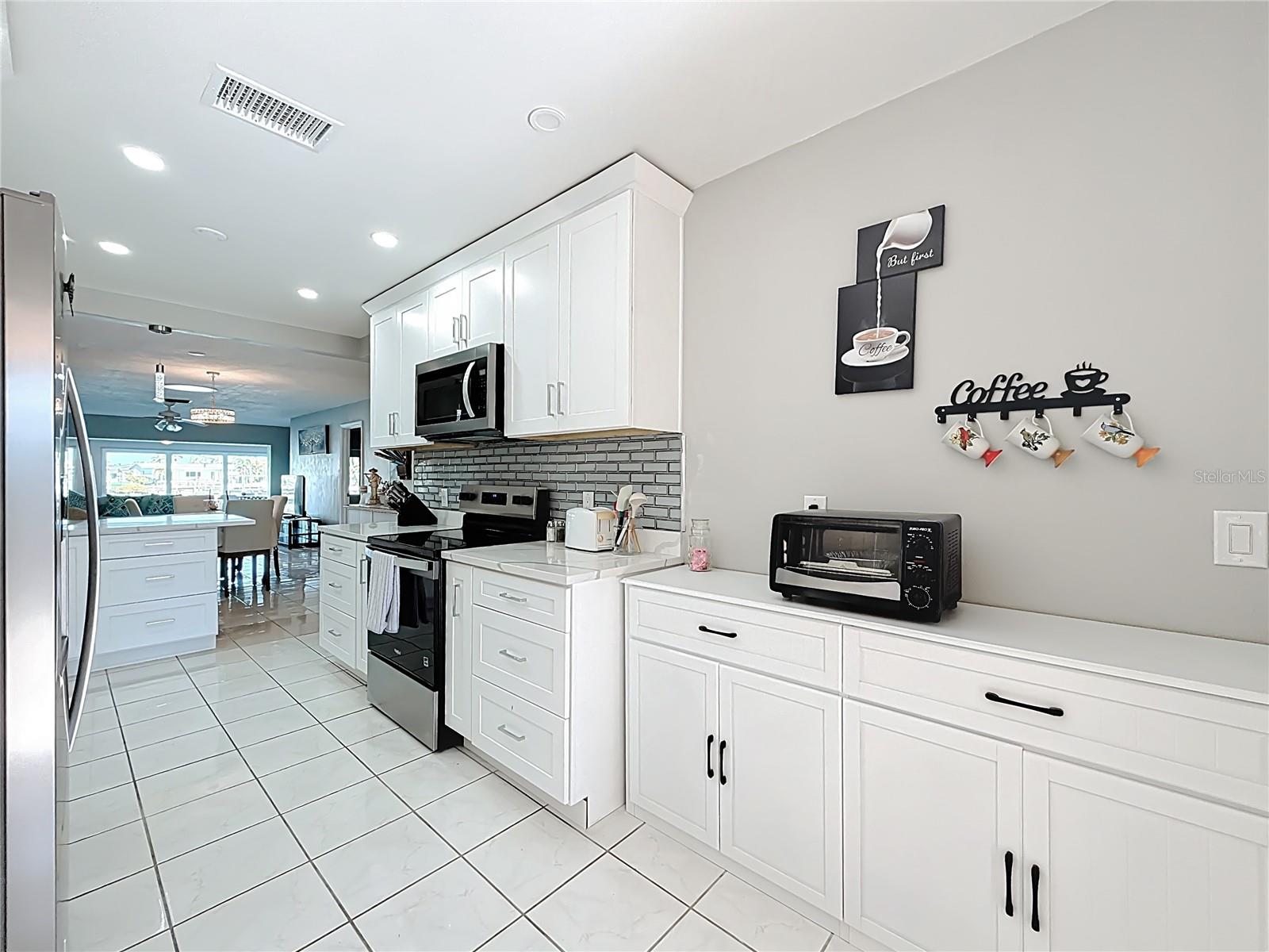 431 BOCA CIEGA POINT BLVD N, ST PETERSBURG, FL, 33708