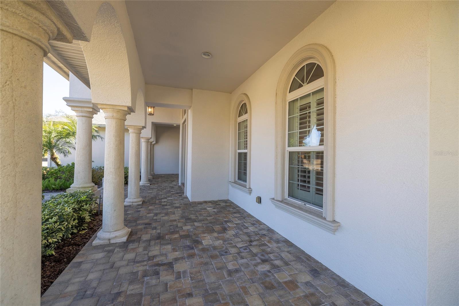 TB8477302 Property Photo