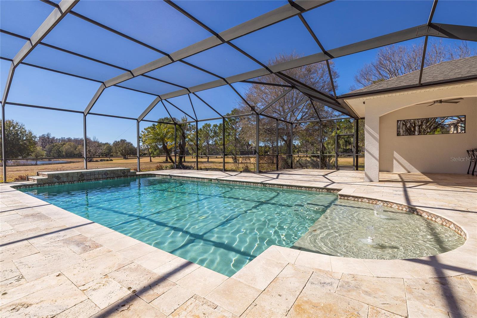 TB8477302 Property Photo