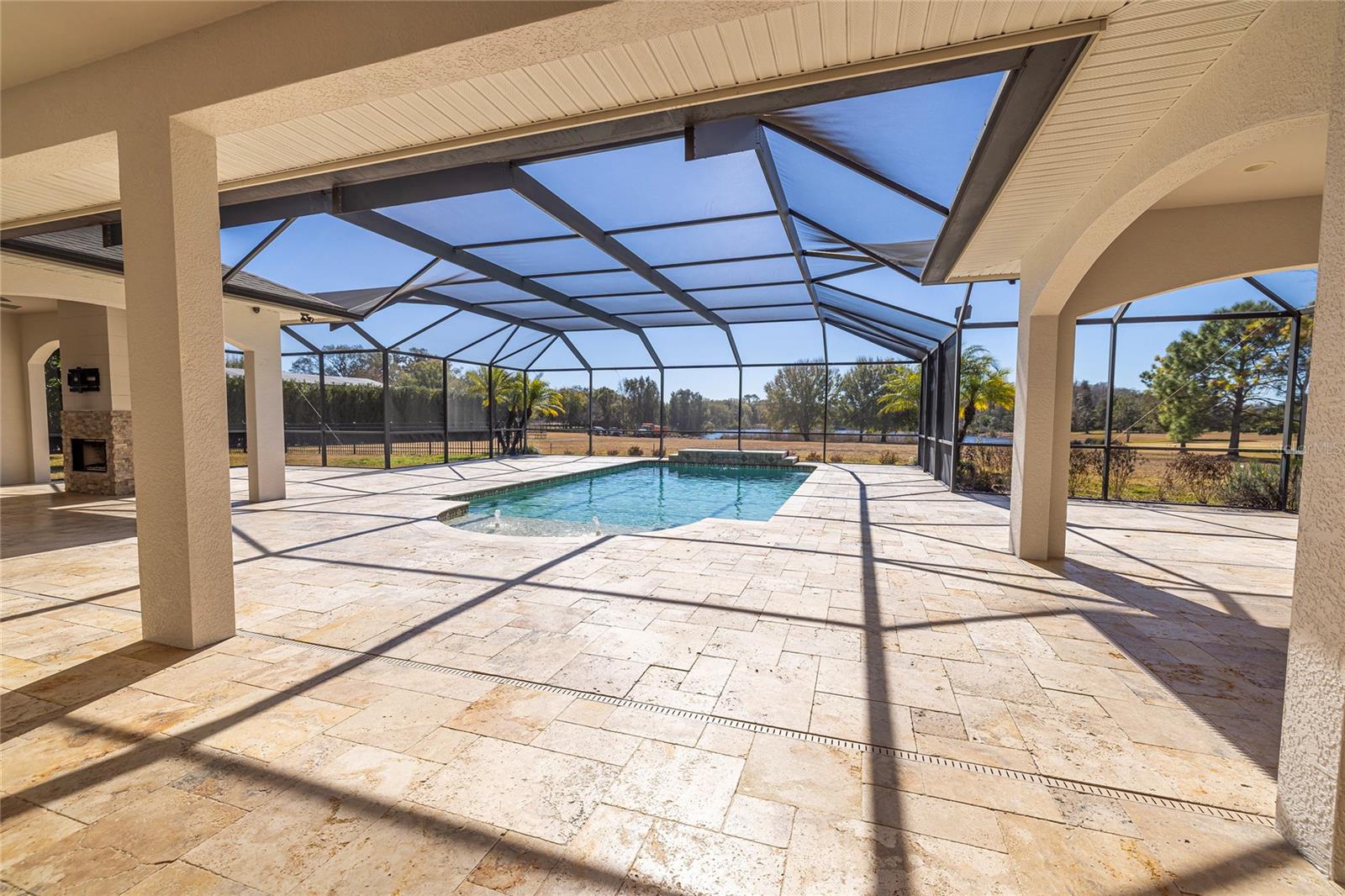 TB8477302 Property Photo