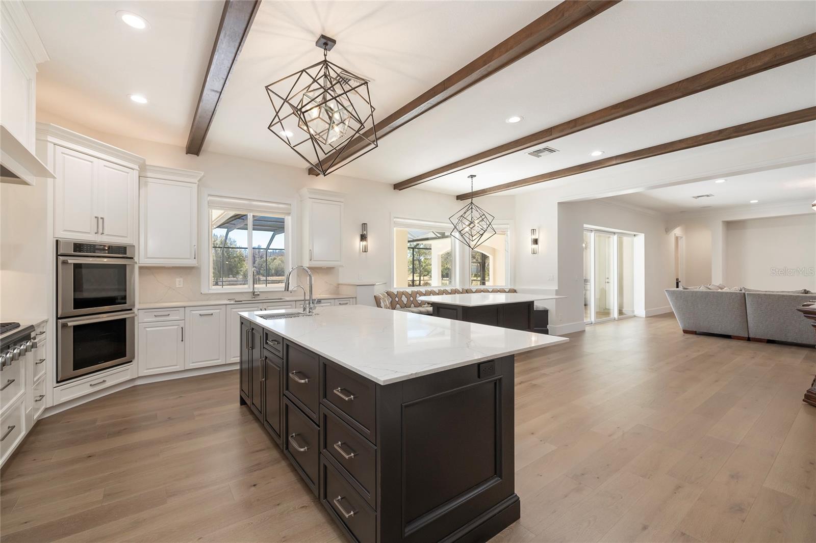 TB8477302 Property Photo