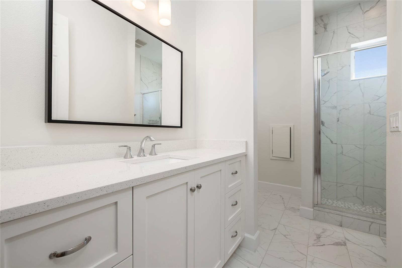 TB8477302 Property Photo