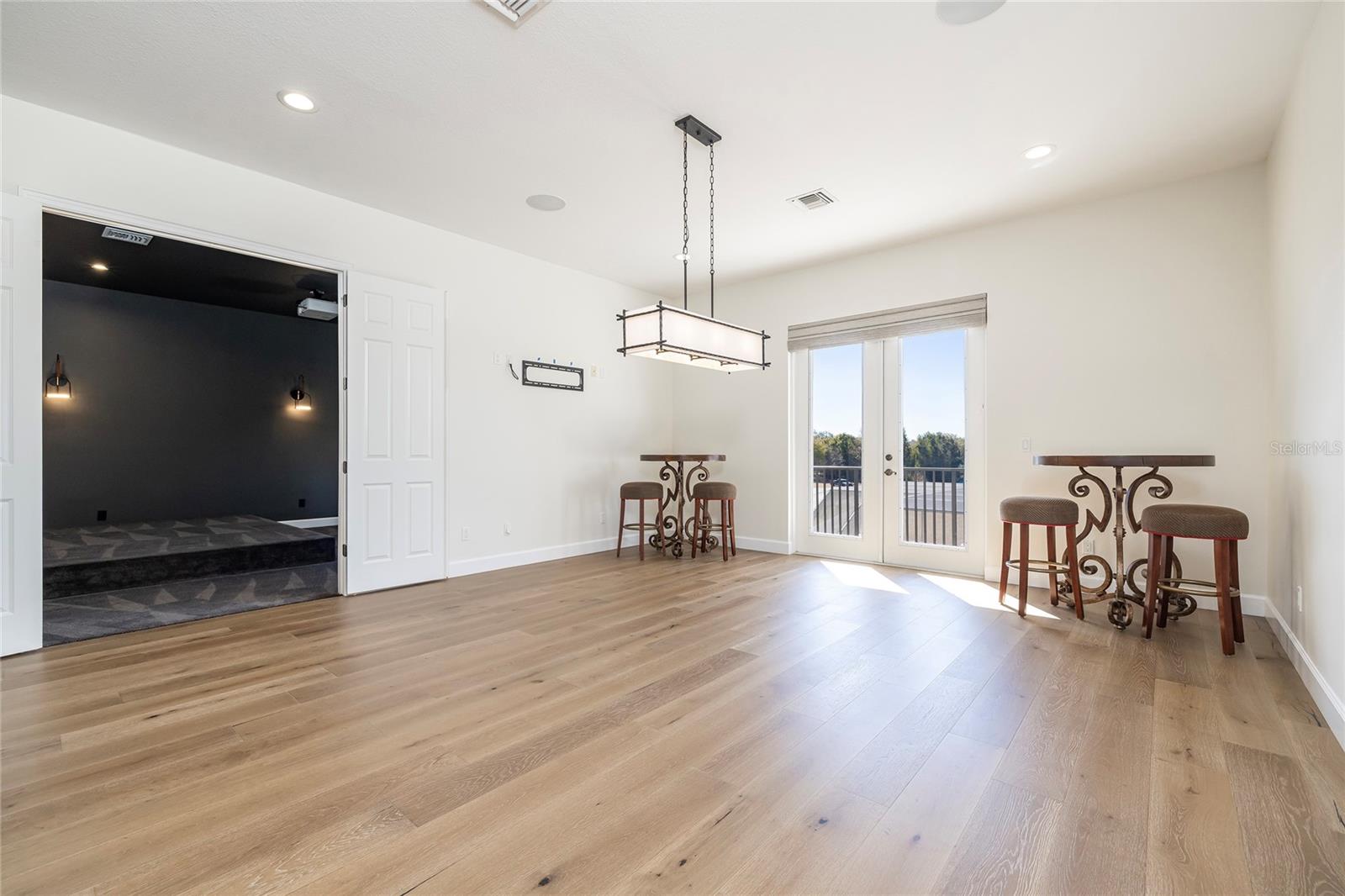 TB8477302 Property Photo