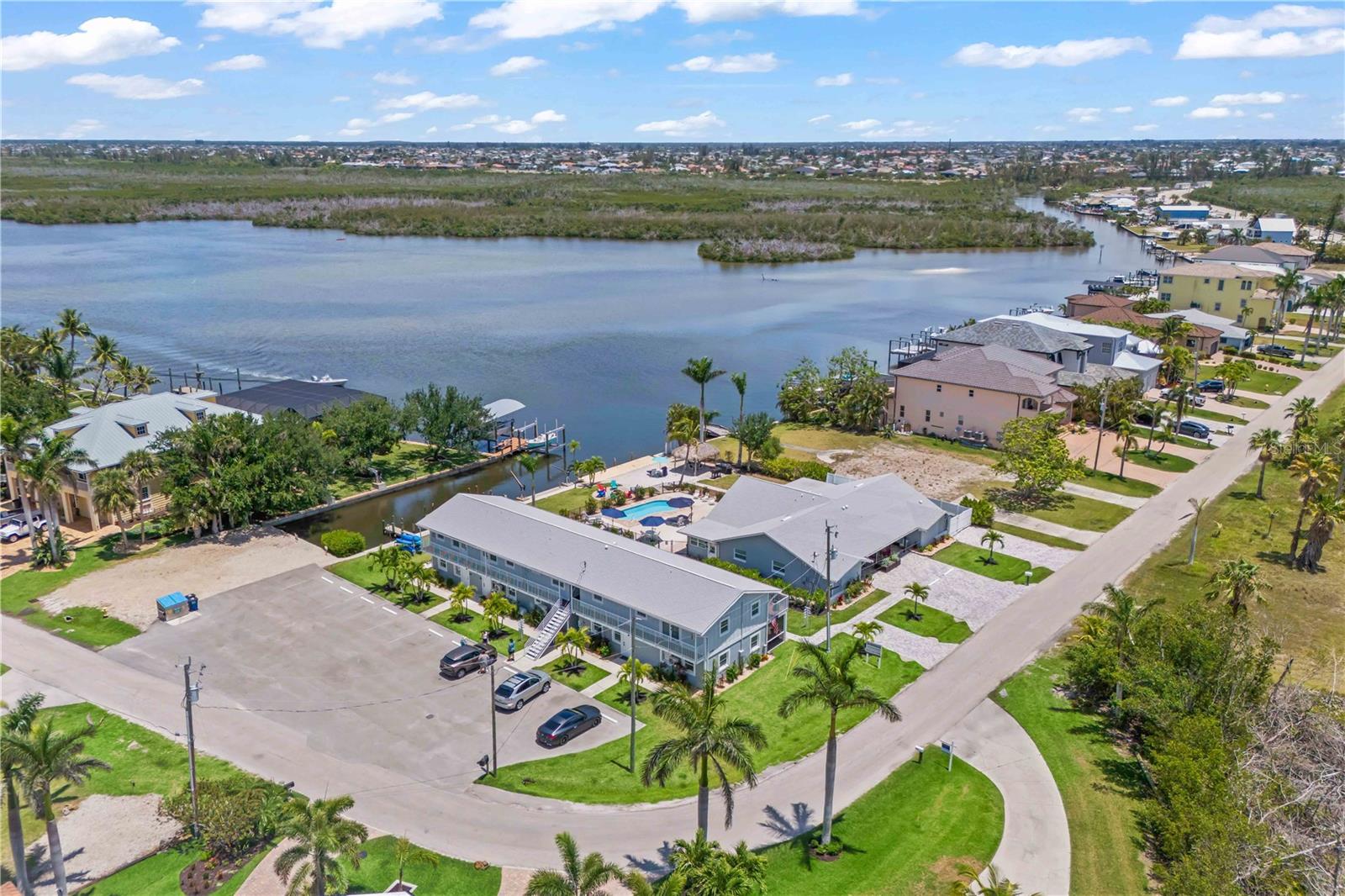 CAPE CORAL, FL, 33993