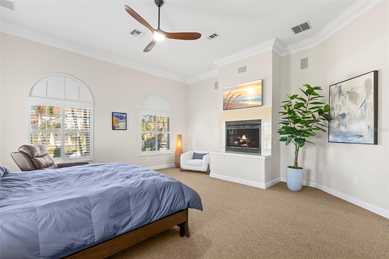 TB8477321 Property Photo