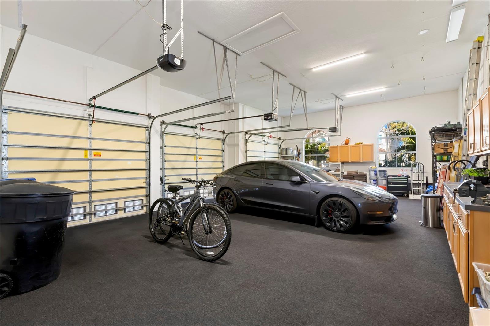 TB8477321 Property Photo