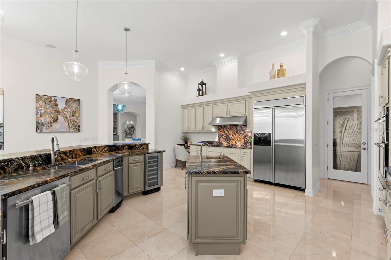 TB8477321 Property Photo