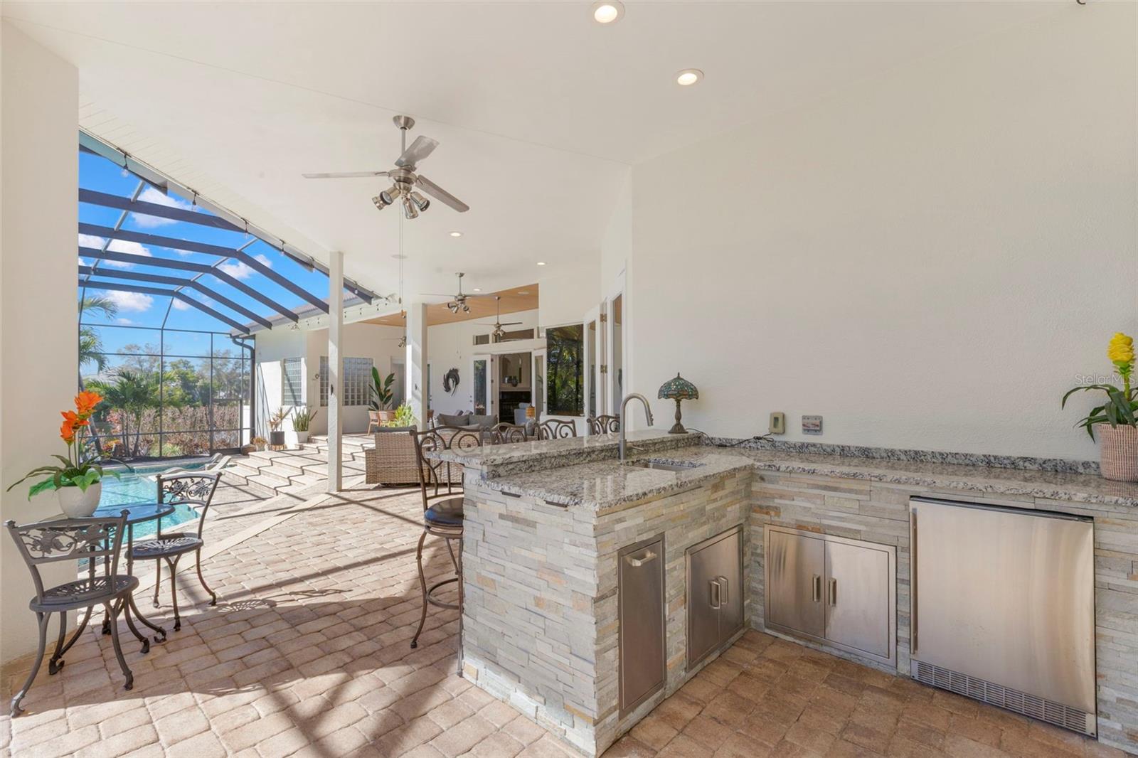 TB8477321 Property Photo