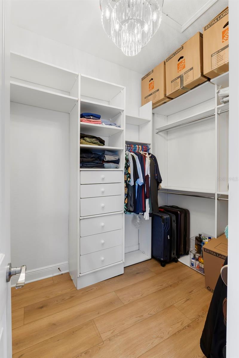 TB8477321 Property Photo