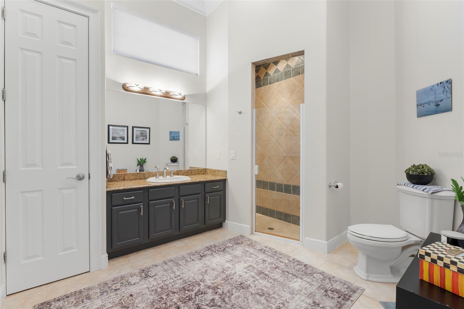 TB8477321 Property Photo