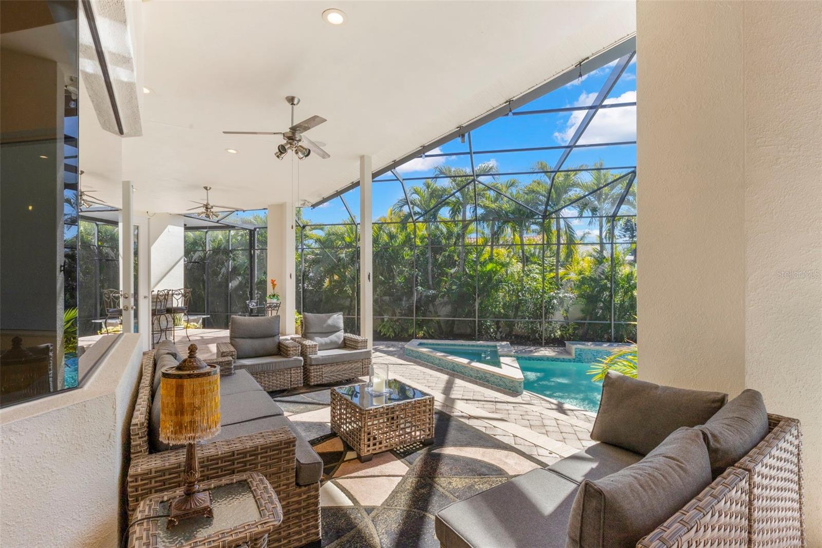 TB8477321 Property Photo