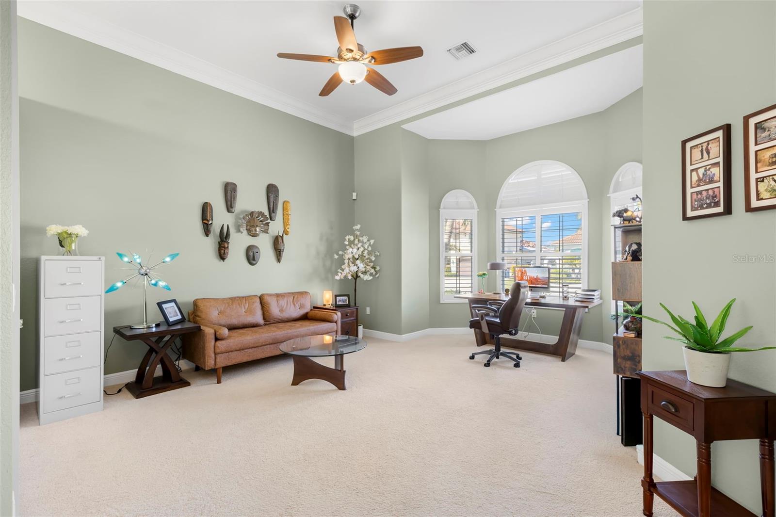 TB8477321 Property Photo