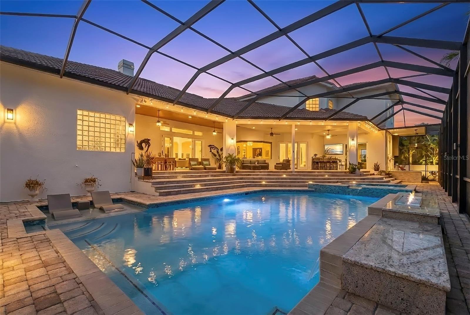 TB8477321 Property Photo