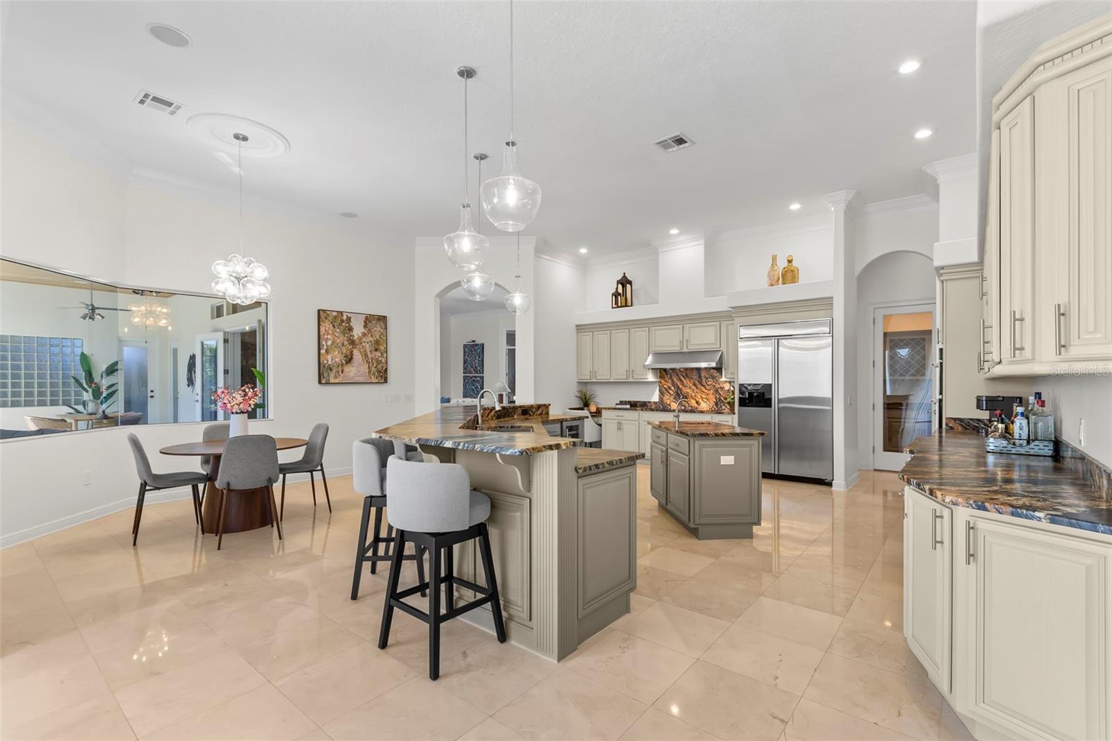 TB8477321 Property Photo