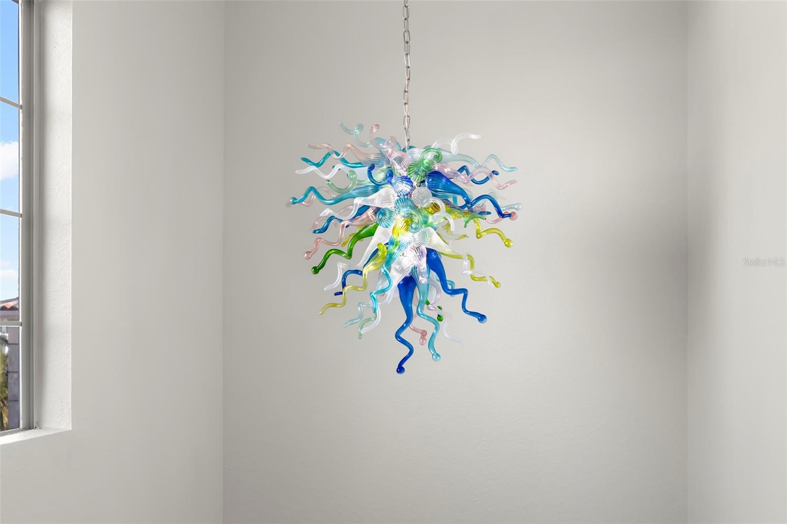 TB8477321 Property Photo