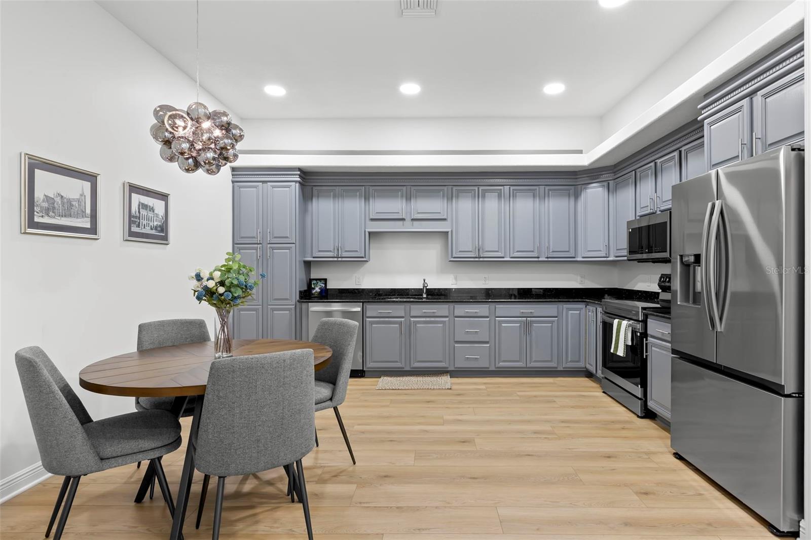 TB8477321 Property Photo