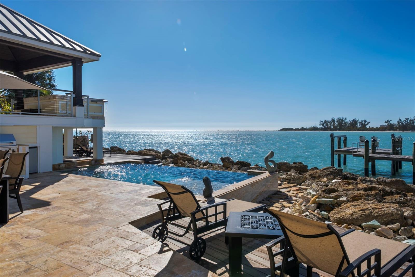 A4682930 Property Photo