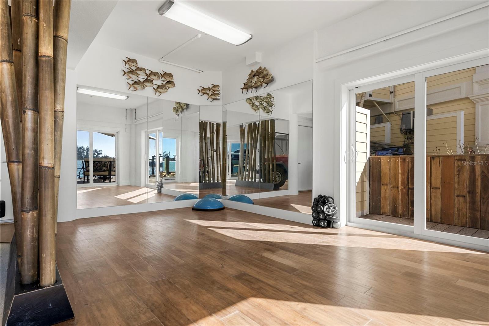 A4682930 Property Photo