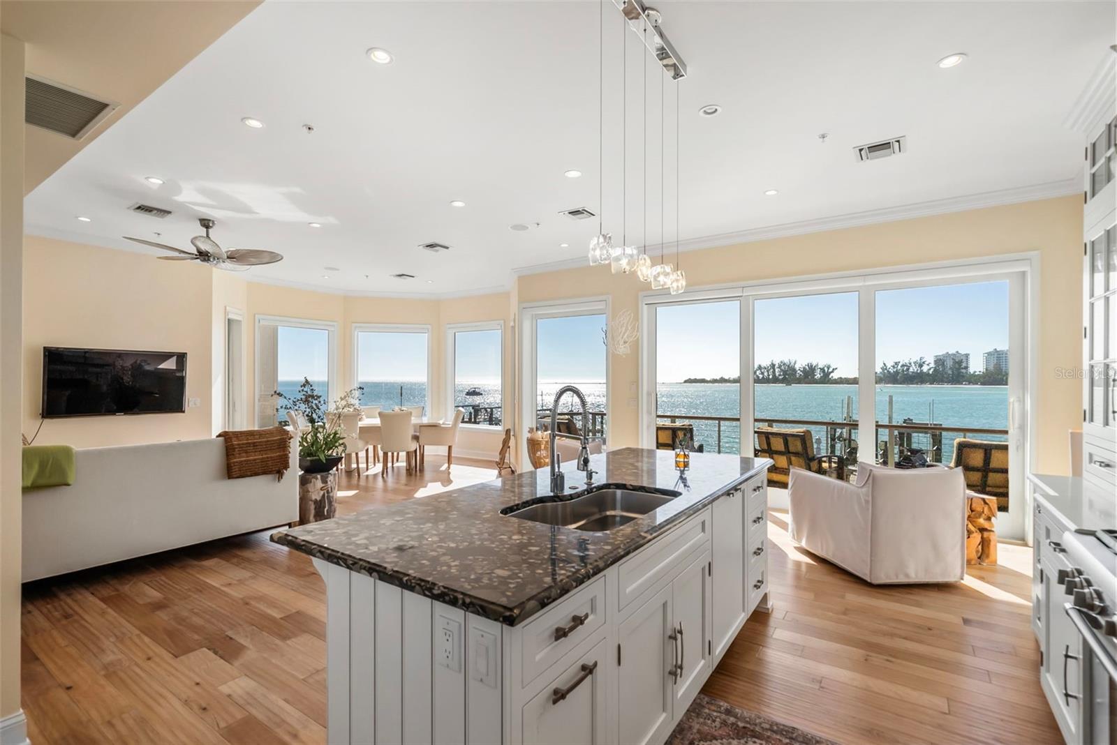 A4682930 Property Photo