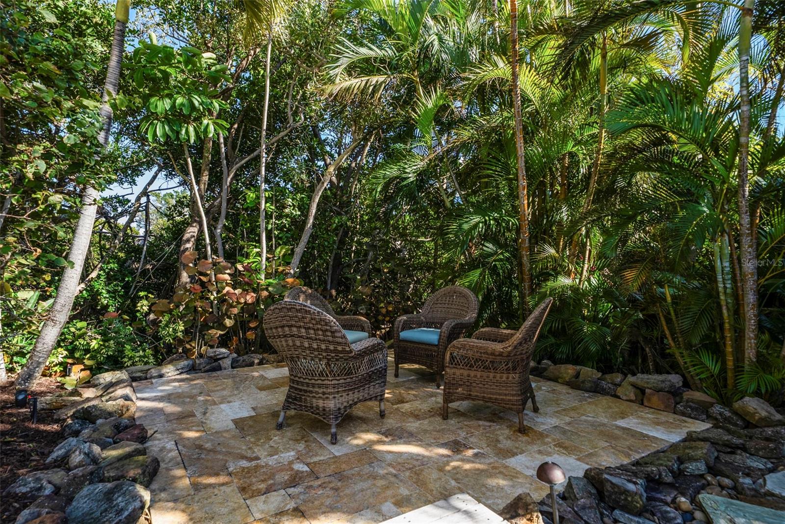 A4682930 Property Photo