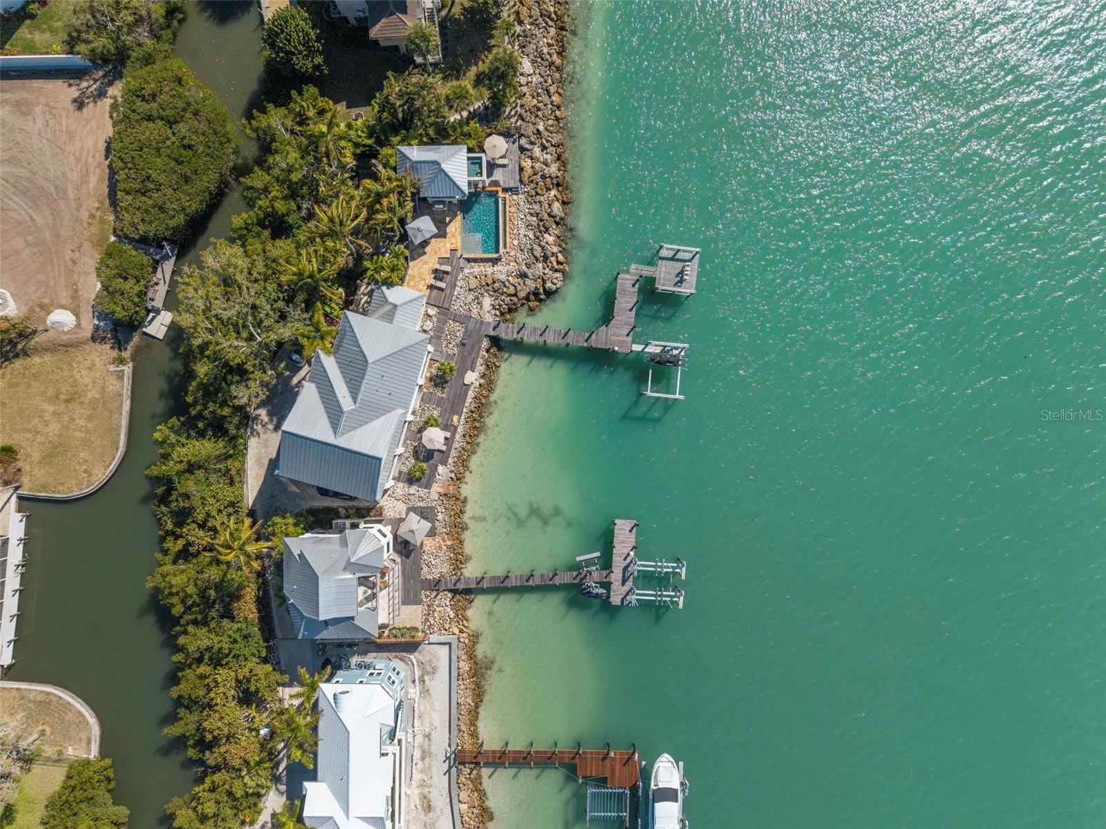 A4682930 Property Photo