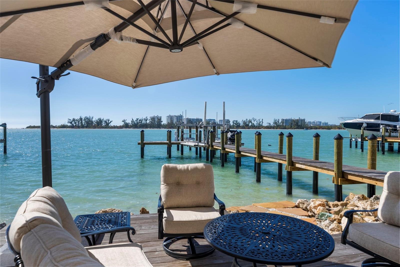 A4682930 Property Photo