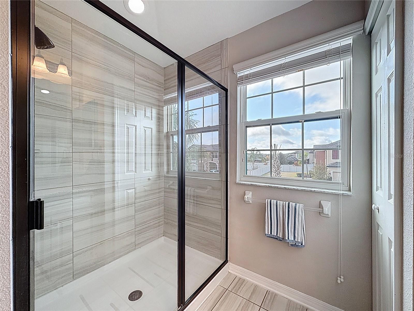 1914 LAKE WATERS PL, LUTZ, FL, 33558