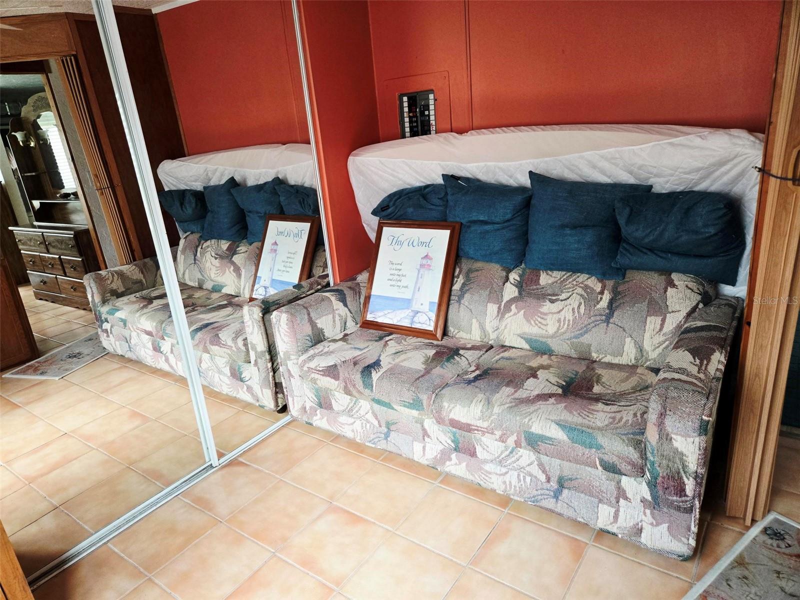 A4682988 Property Photo