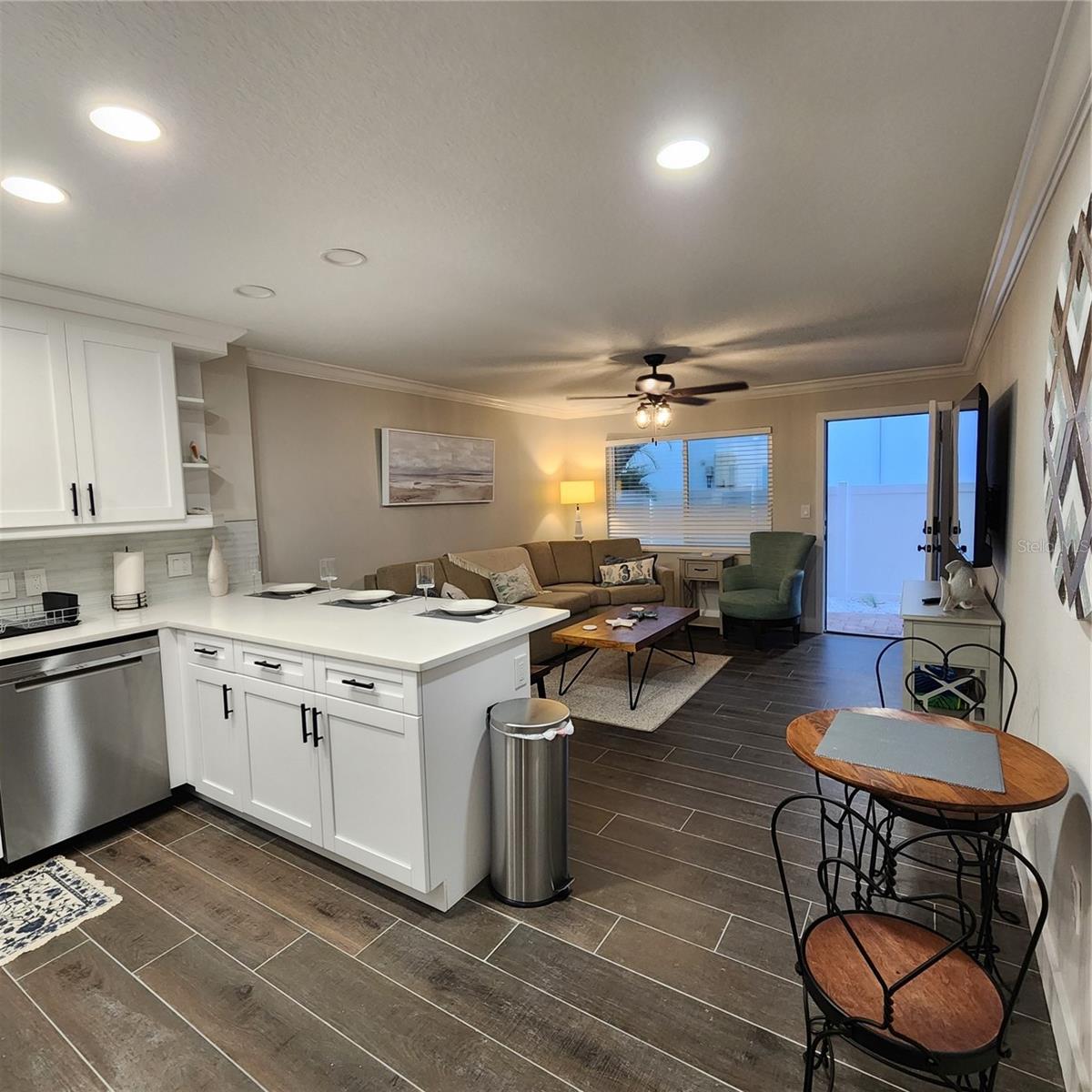 8535 BLIND PASS DR #102, TREASURE ISLAND, FL, 33706