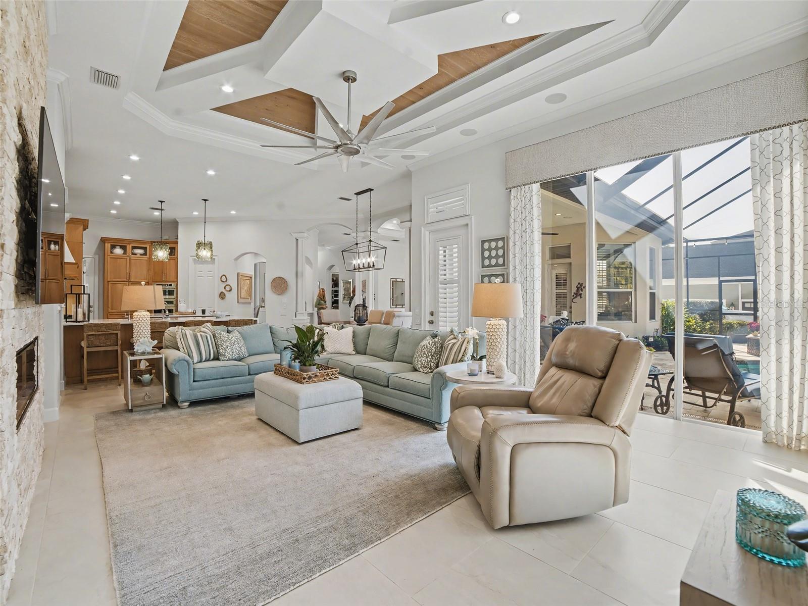 8921 EAGLE WATCH DR, RIVERVIEW, FL, 33578