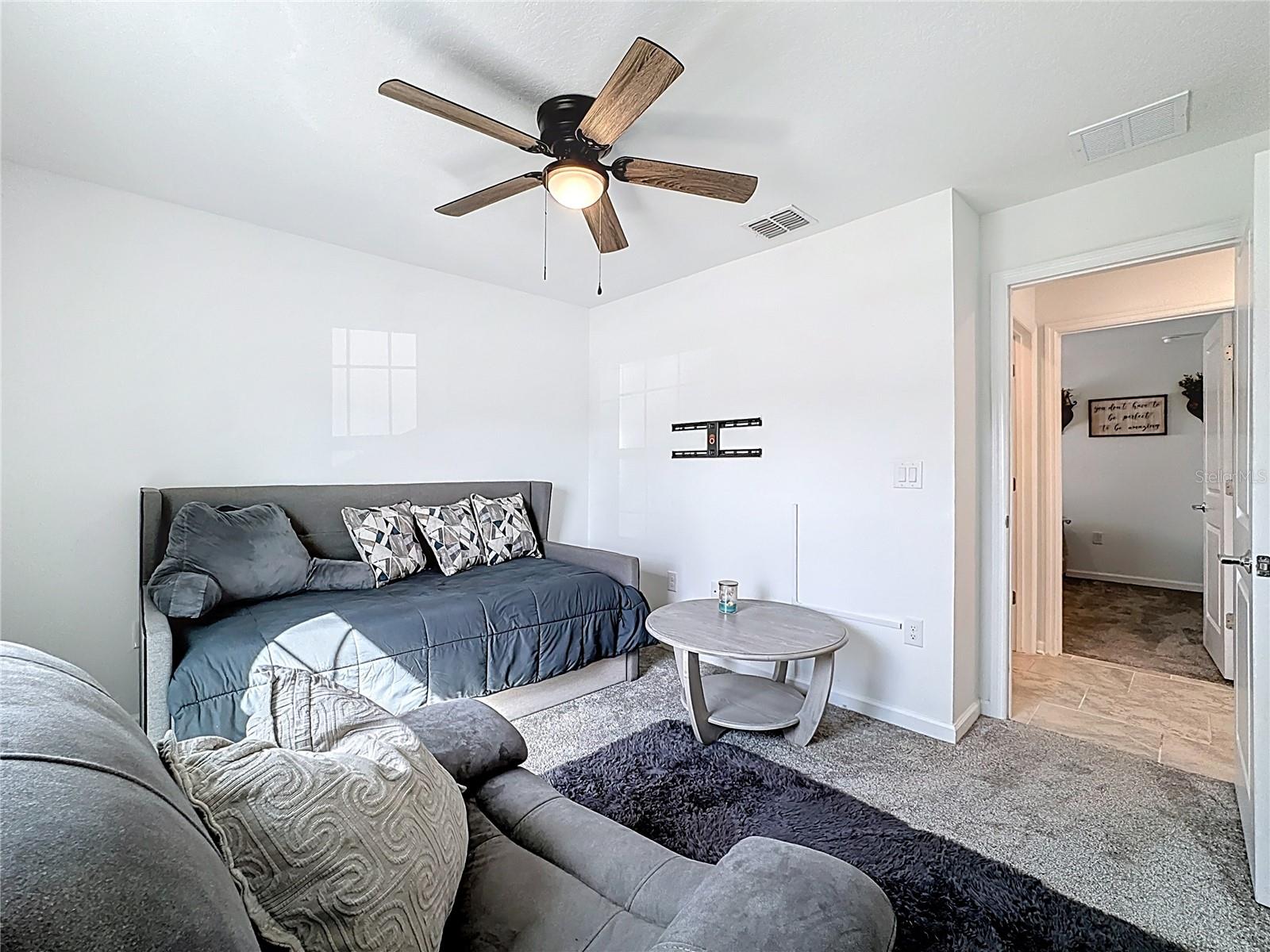 6952 DILLY LAKE AVE, GROVELAND, FL, 34736