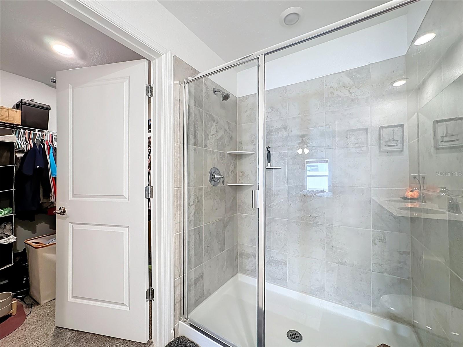 6952 DILLY LAKE AVE, GROVELAND, FL, 34736