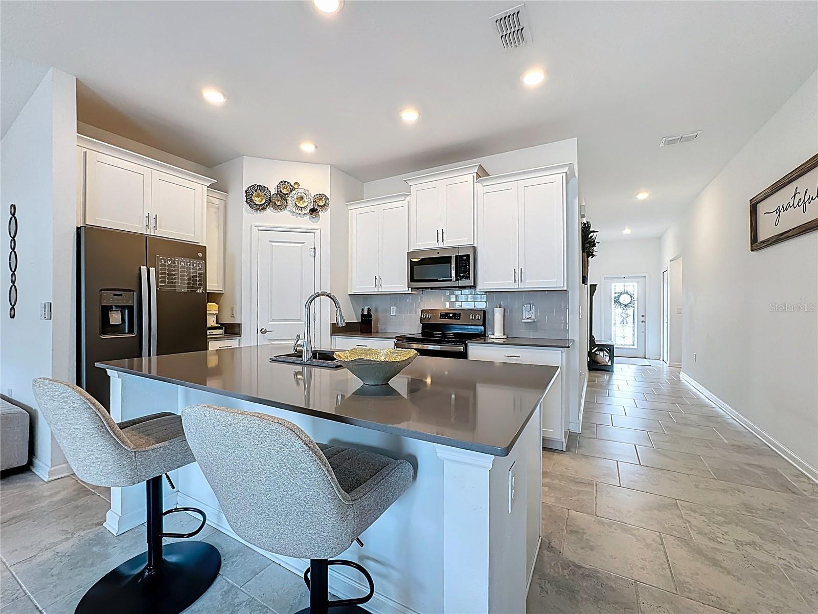 6952 DILLY LAKE AVE, GROVELAND, FL, 34736