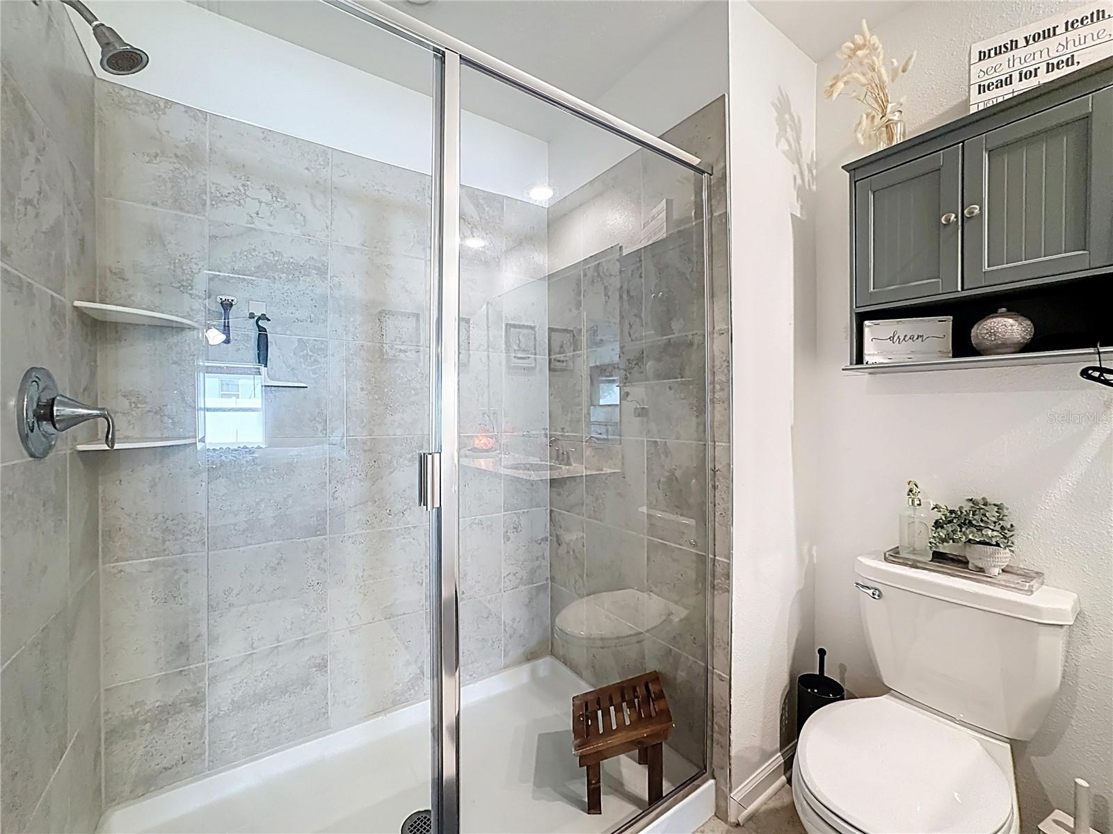 6952 DILLY LAKE AVE, GROVELAND, FL, 34736