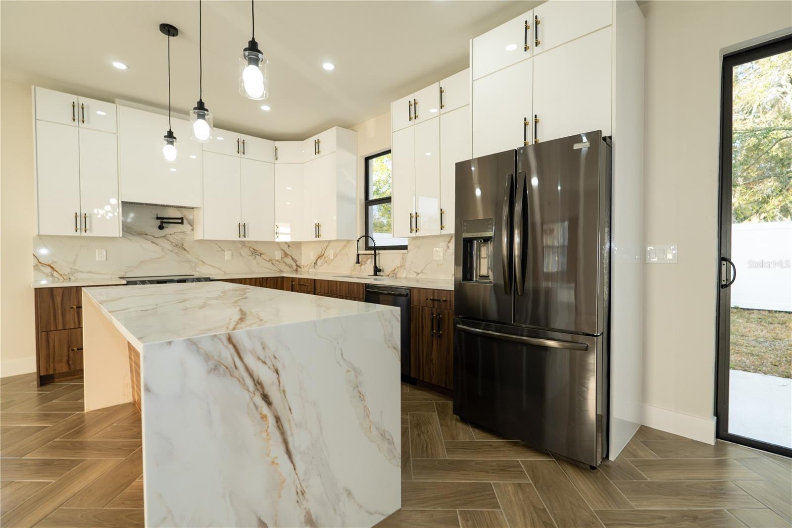 12905 WORCHESTER AVE, TAMPA, FL, 33624