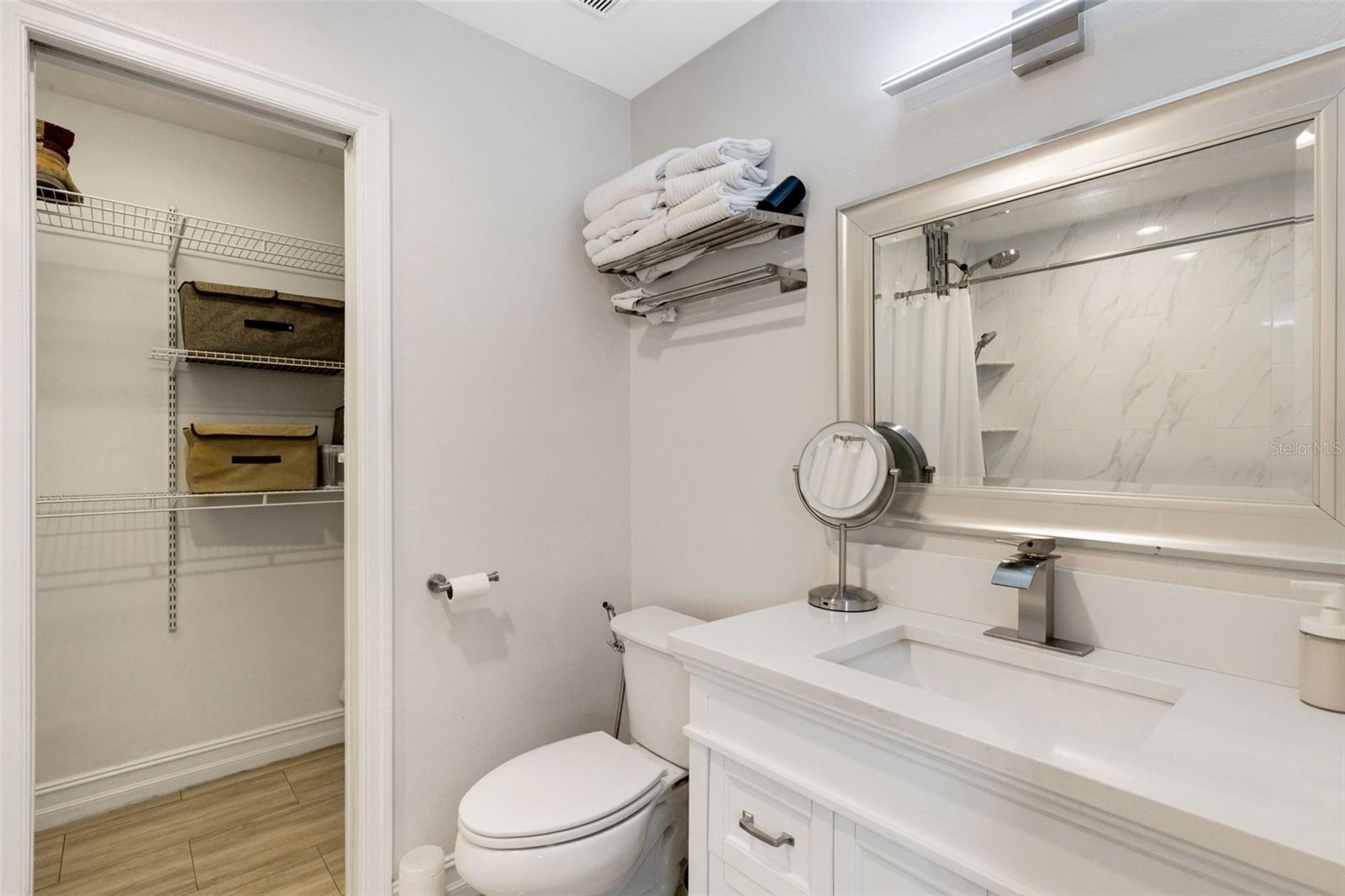 2914 W LAKE AVE, TAMPA, FL, 33607