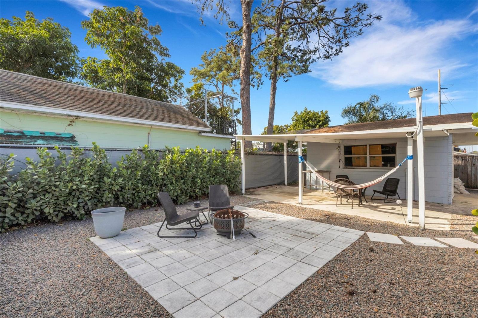 2914 W LAKE AVE, TAMPA, FL, 33607