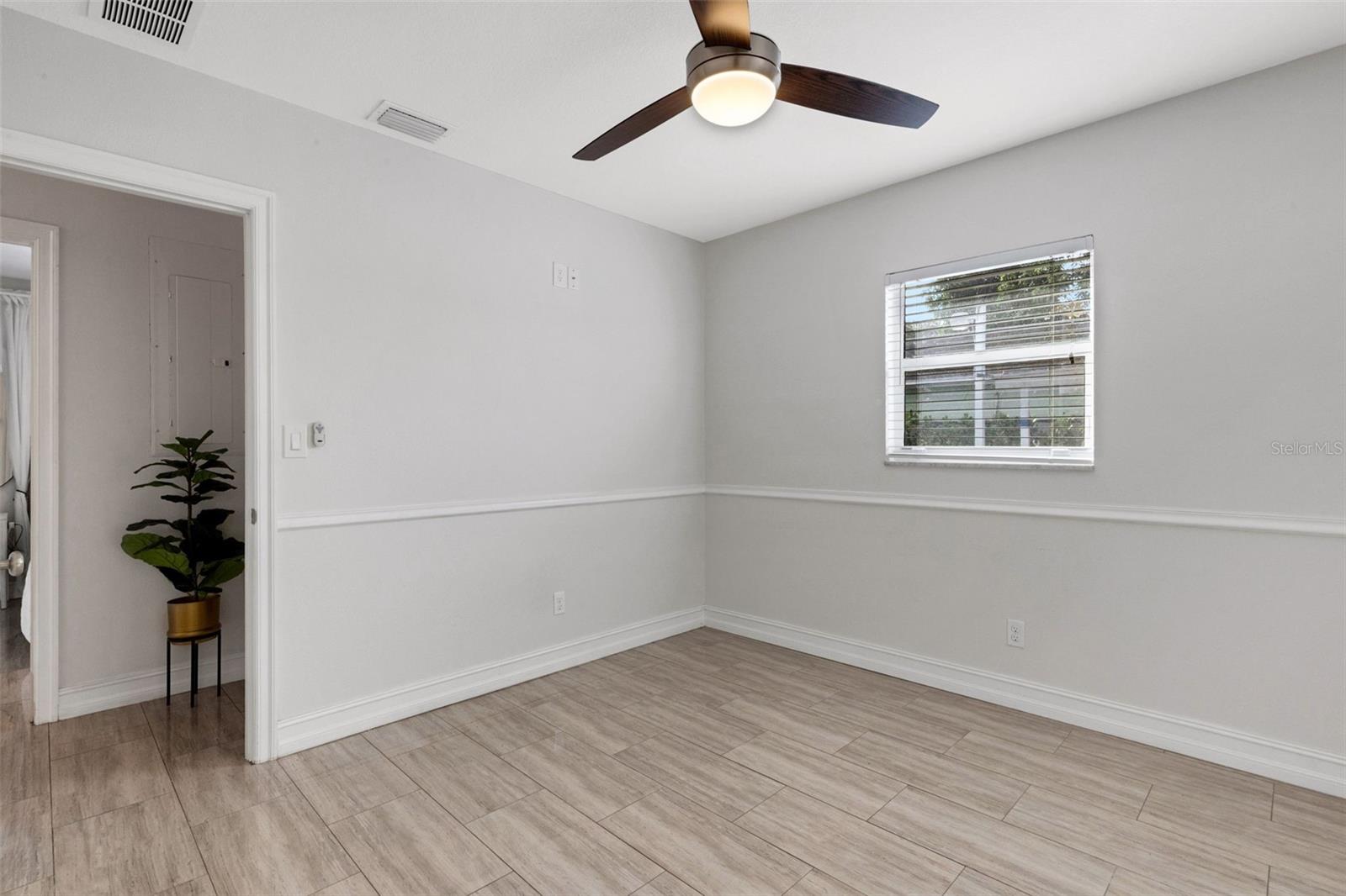 2914 W LAKE AVE, TAMPA, FL, 33607