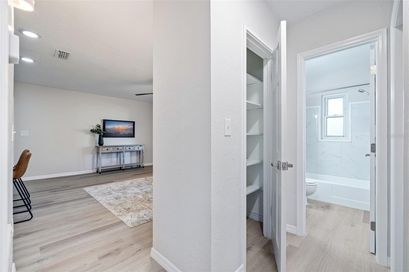 5533 ATLANTIC AVE N, ST PETERSBURG, FL, 33703