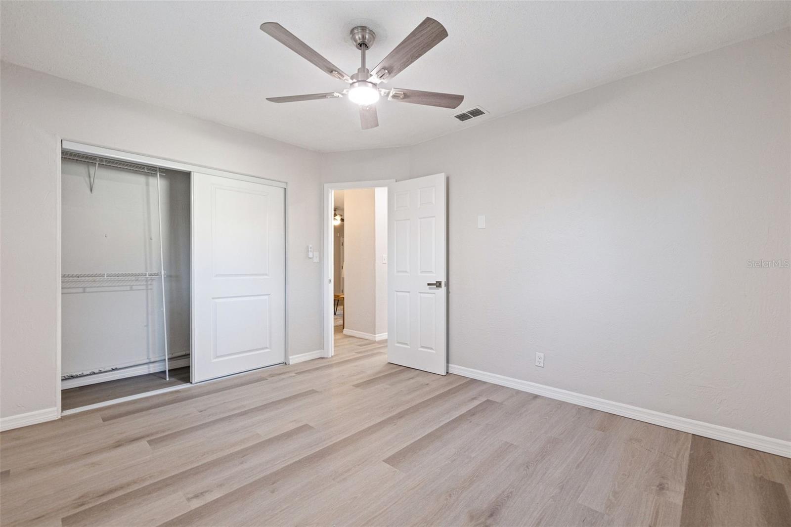 5533 ATLANTIC AVE N, ST PETERSBURG, FL, 33703