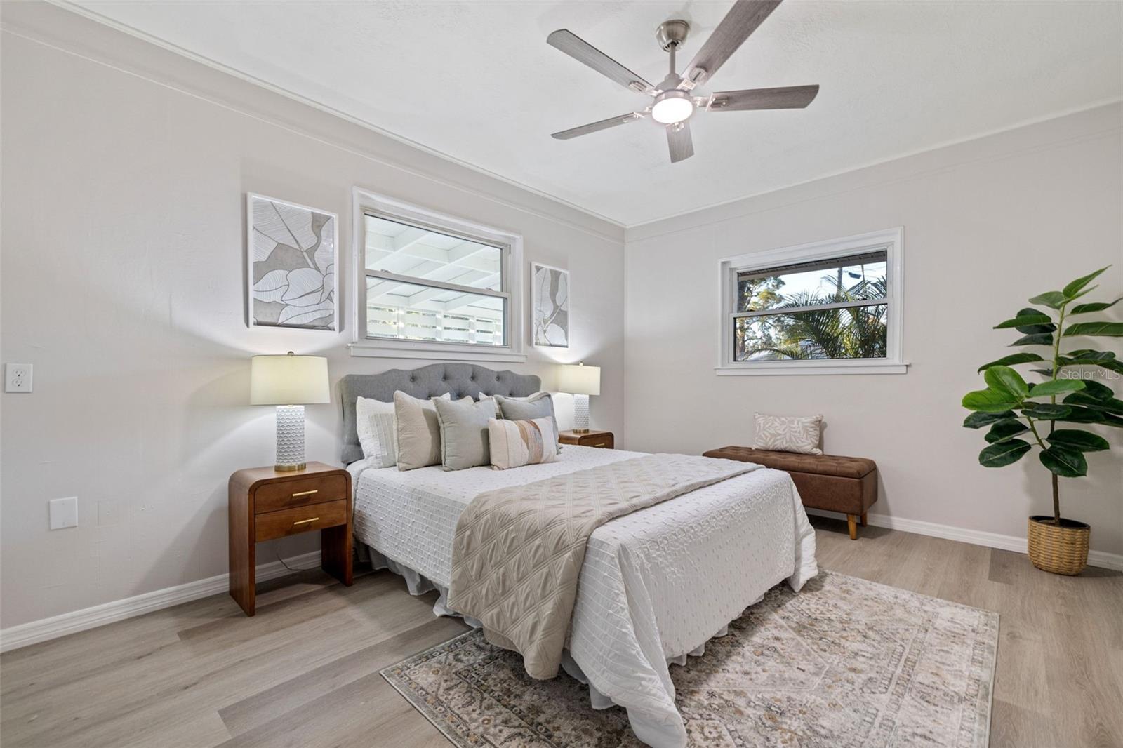 5533 ATLANTIC AVE N, ST PETERSBURG, FL, 33703