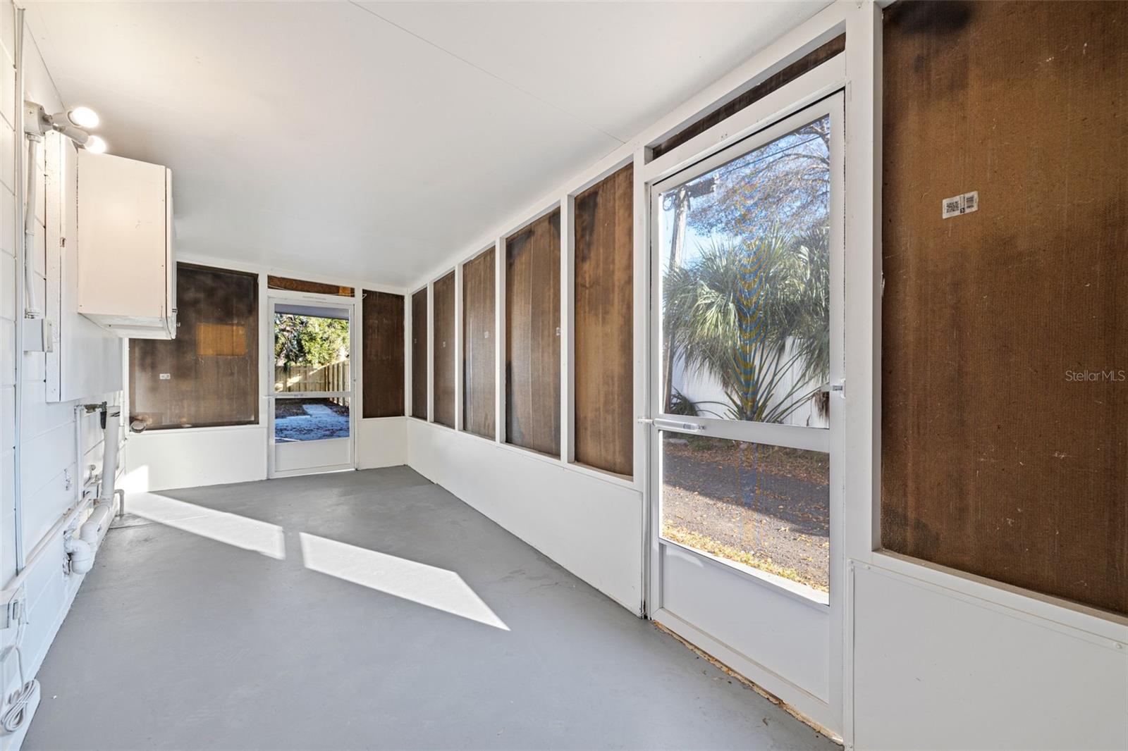 5533 ATLANTIC AVE N, ST PETERSBURG, FL, 33703