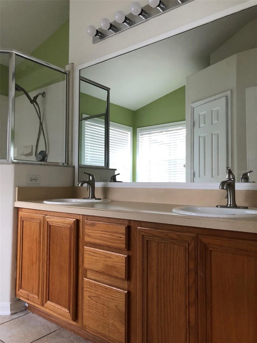 11231 CRYSTAL GLEN BLVD, ORLANDO, FL, 32837