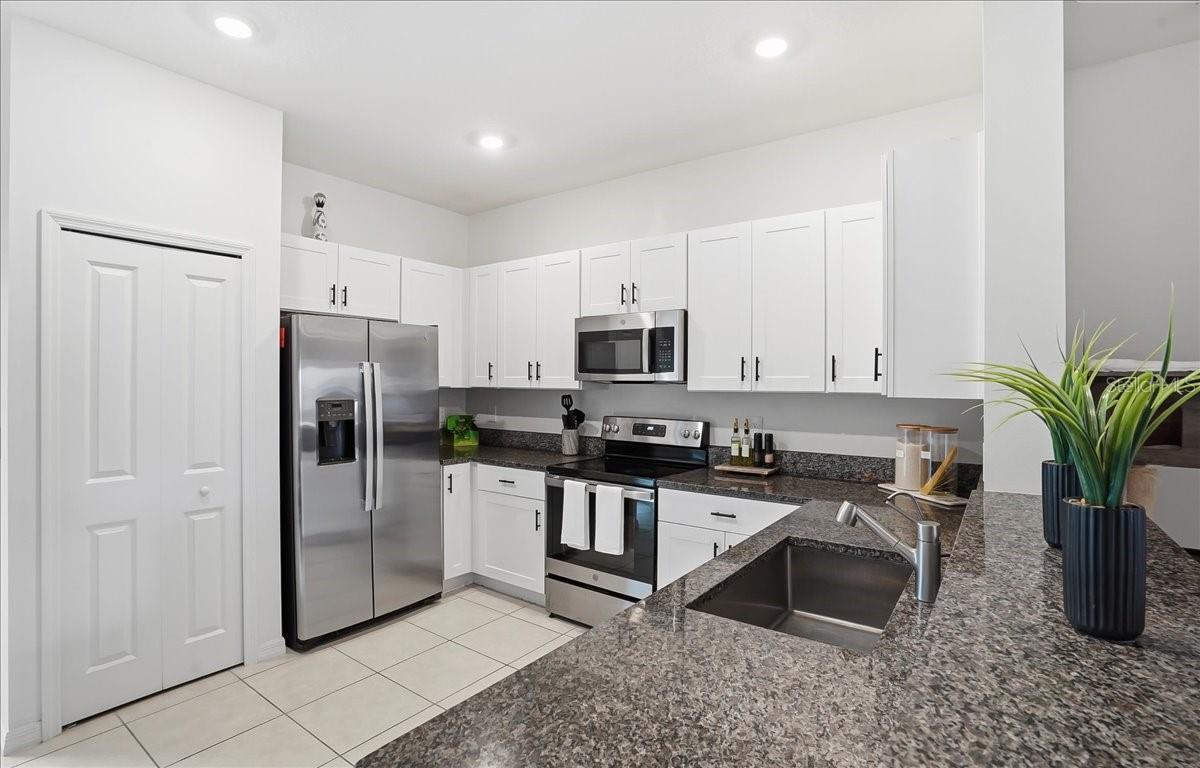 10336 TRUMPET HONEYSUCKLE WAY, SAN ANTONIO, FL, 33576