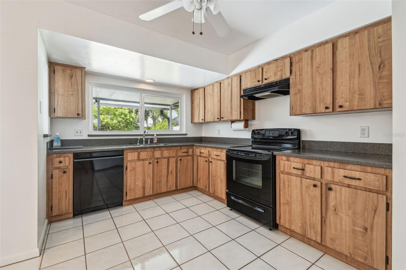 6107 OAK FERN CT, TEMPLE TERRACE, FL, 33617